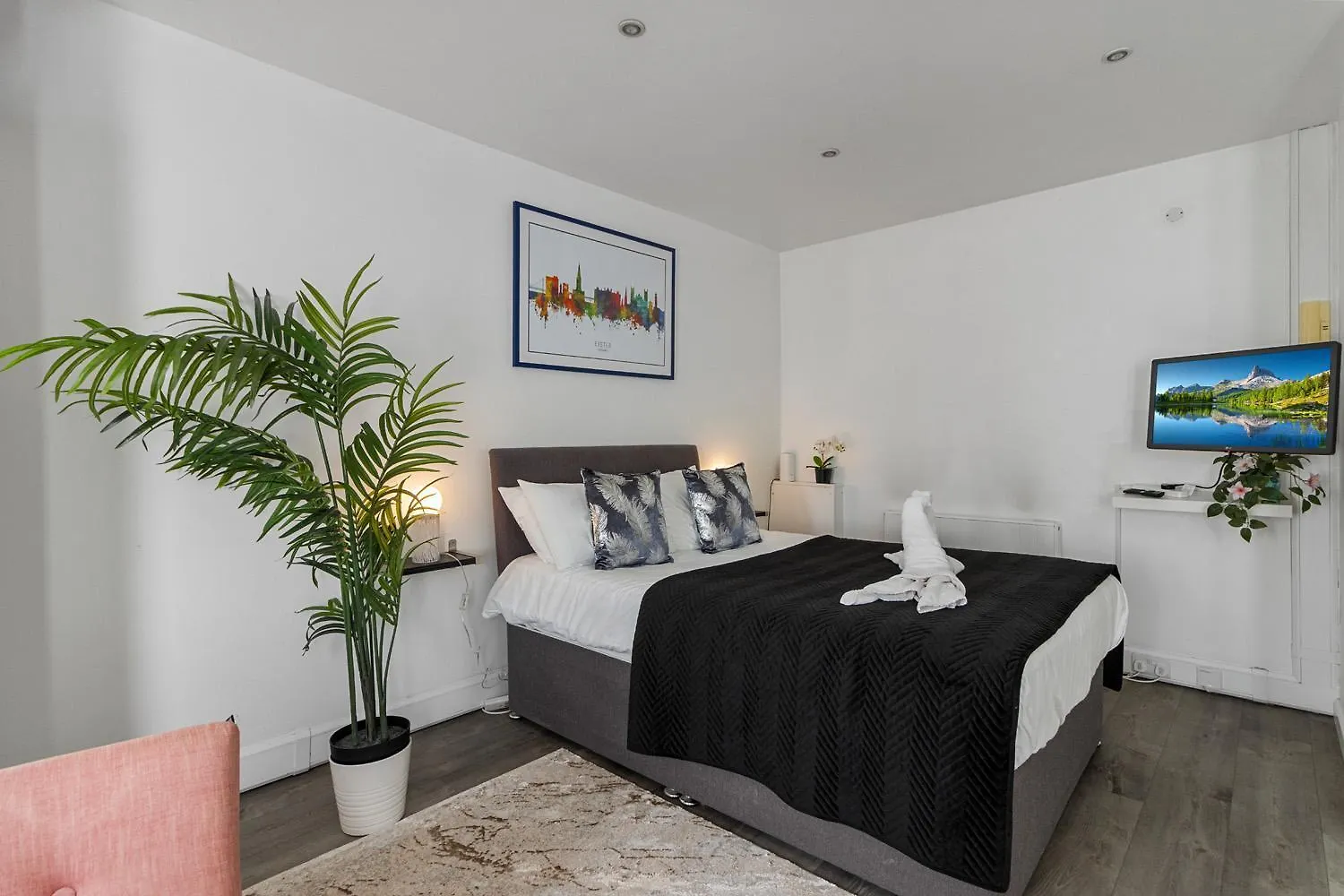 Exeter City Centre Apartments Stoop Apartment