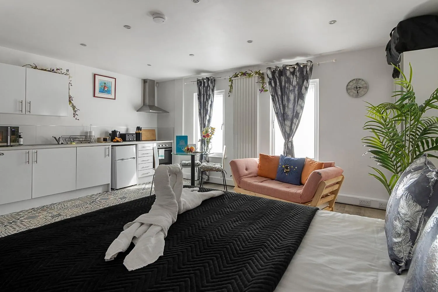 Exeter City Centre Apartments Stoop Apartment